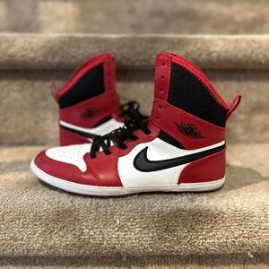 Nike Air Jordan Retro High Top Shoes Skinny Gym Red Size 4.5Y = 6.5 Women’s